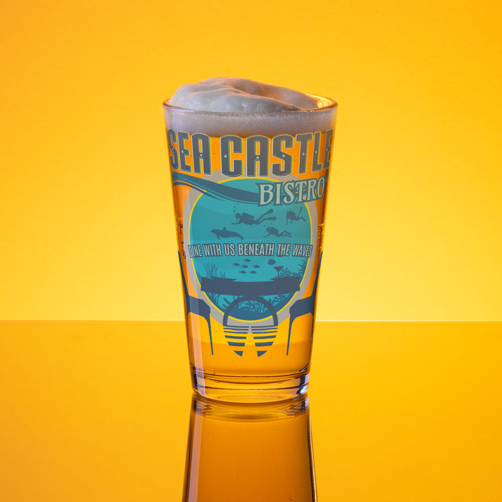 HORIZONS sea castle bistro Pint Glass