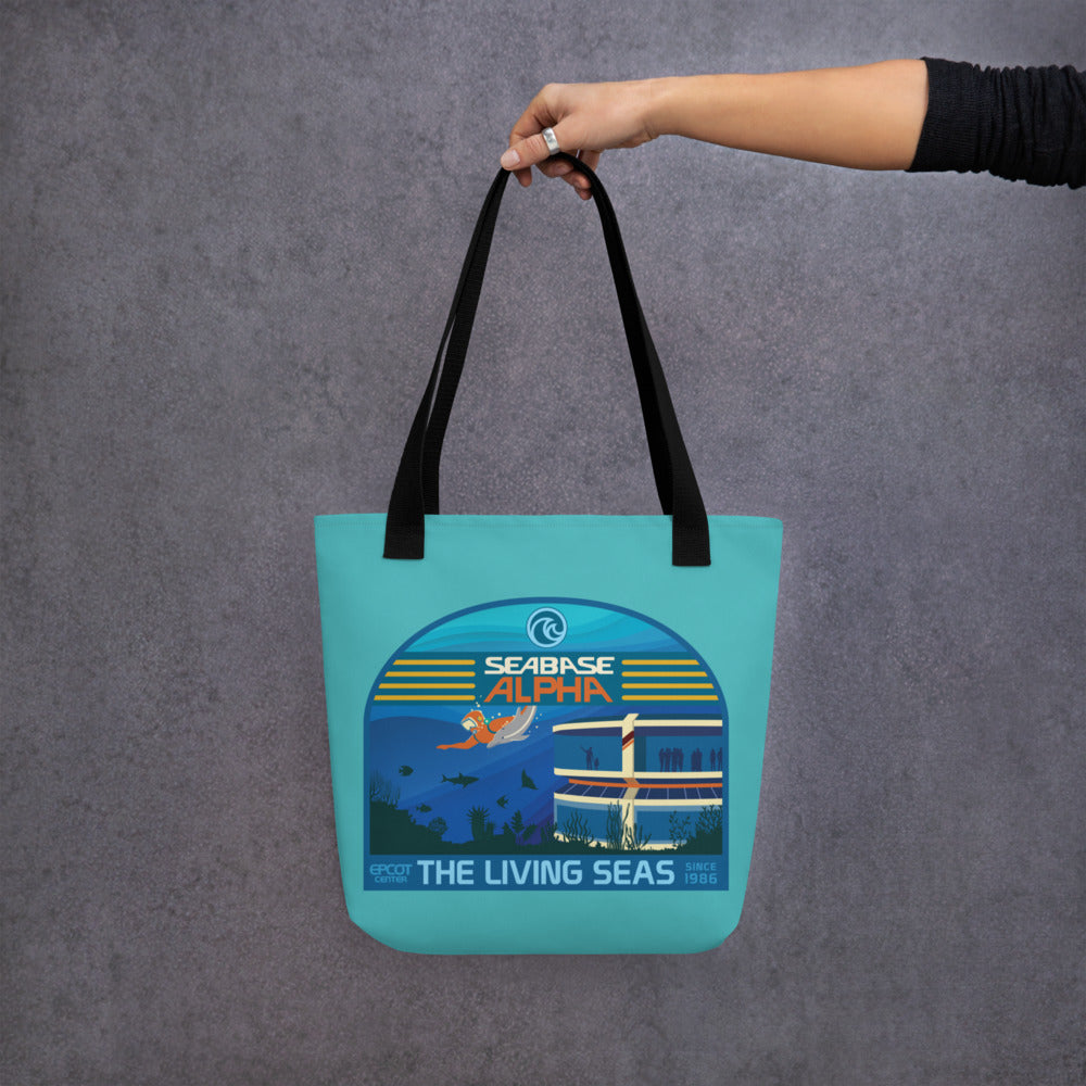 THE LIVING SEAS explore Tote Bag