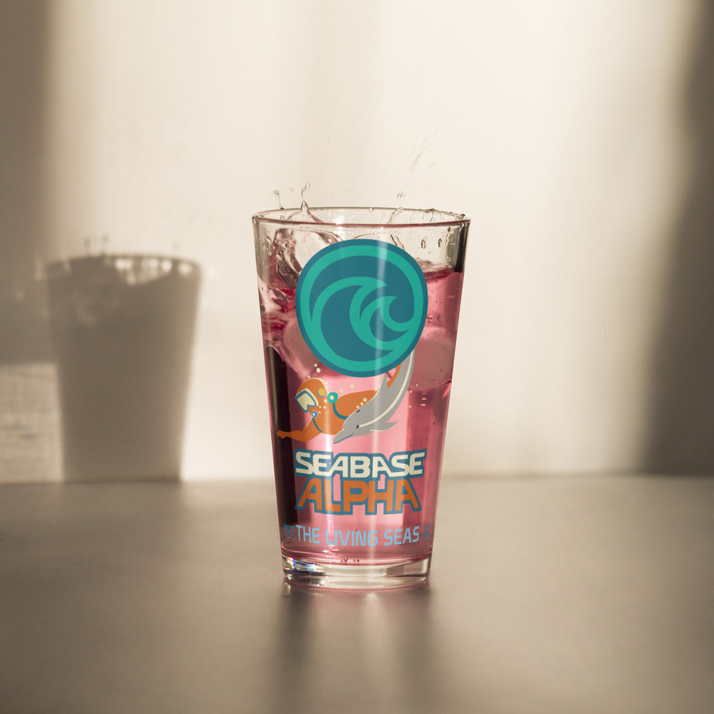 THE LIVING SEAS logo extract pint glass