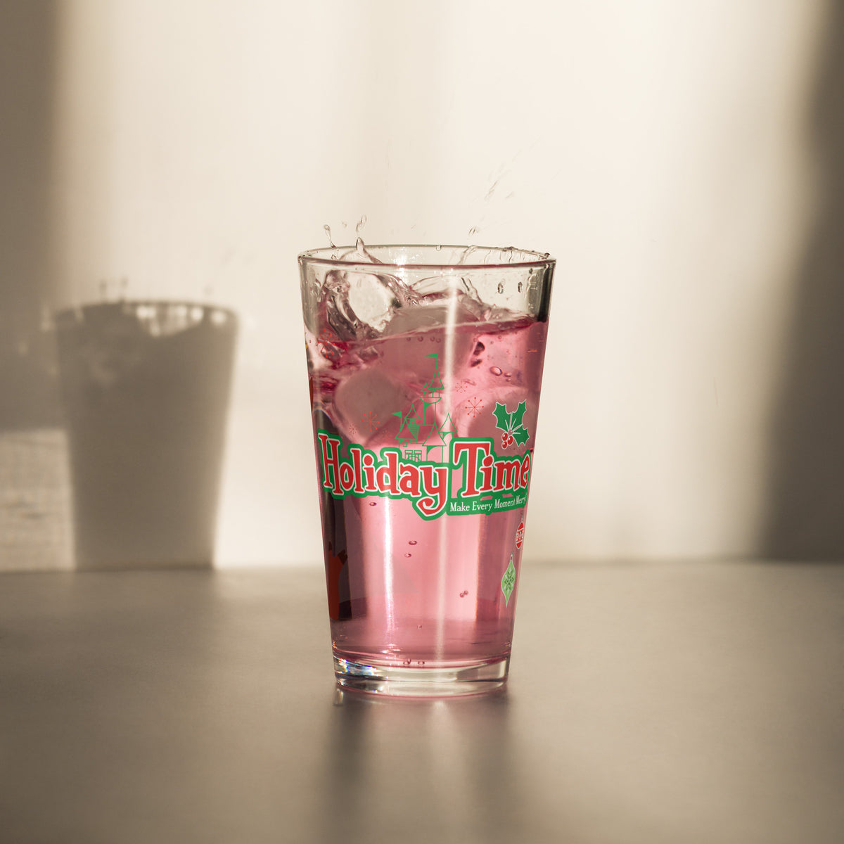 DL HOLIDAY TiME reindeer Pint Glass