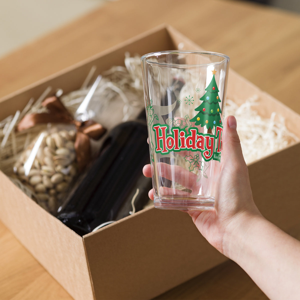 DL HOLIDAY TIME tree Pint Glass