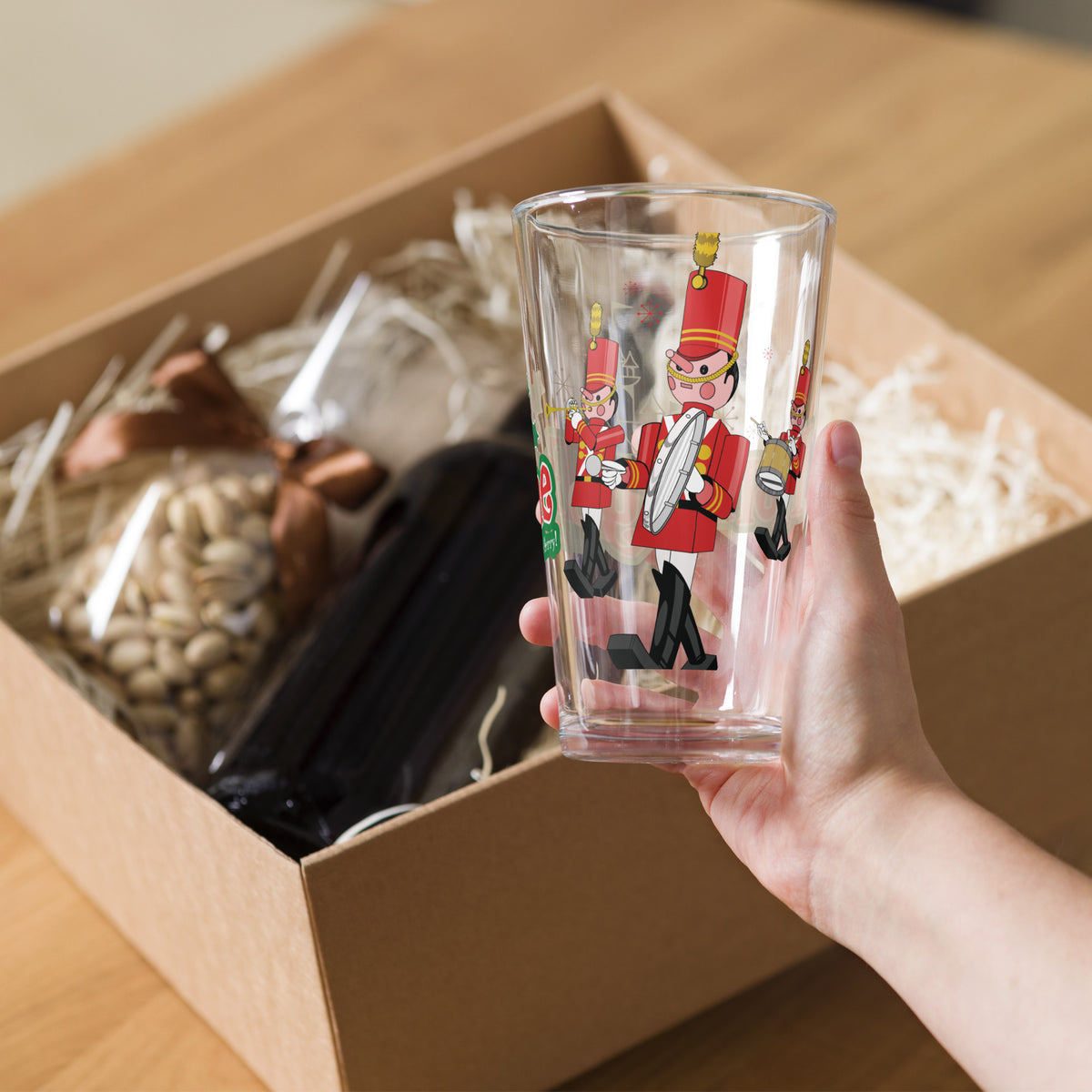 DL HOLIDAY TIME toy soldiers Pint Glass
