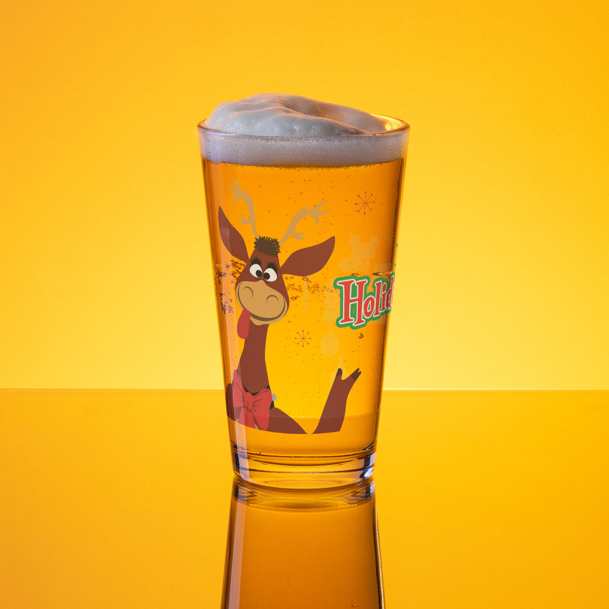 DL HOLIDAY TiME reindeer Pint Glass